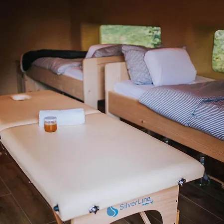 Sleeping With Bees - Tourist Farm Muha * Grosuplje