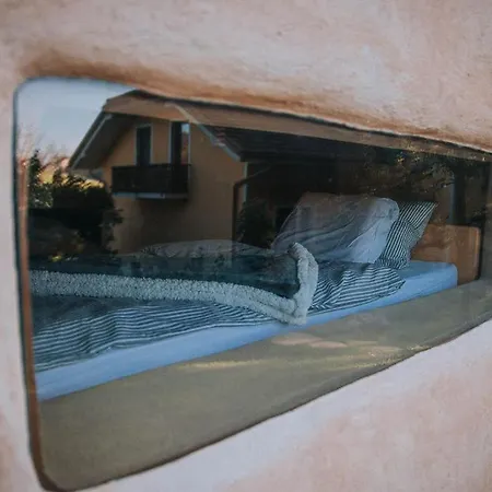 Sleeping With Bees - Tourist Farm Muha Apartman