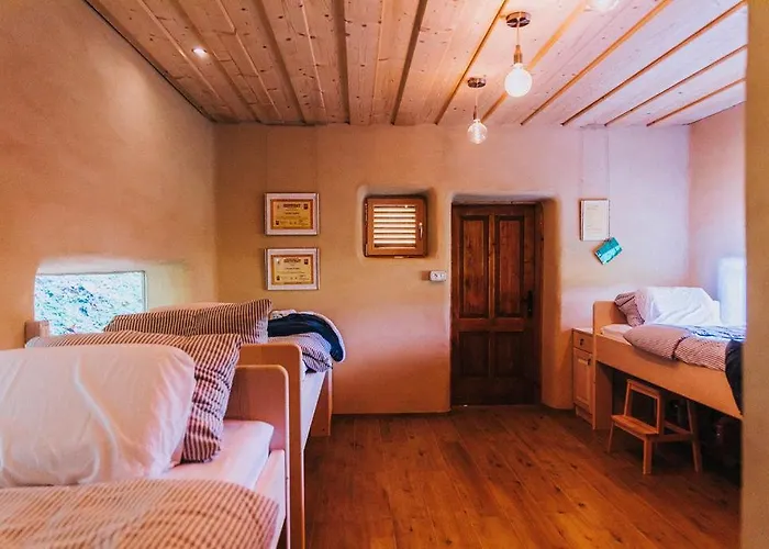 Sleeping With Bees - Tourist Farm Muha * غروسوبلي