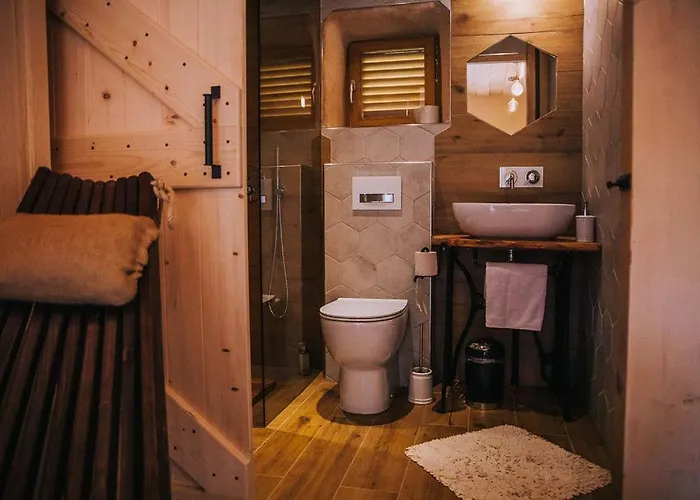 Sleeping With Bees - Tourist Farm Muha *