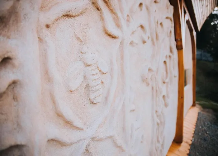 Sleeping With Bees - Tourist Farm Muha * غروسوبلي